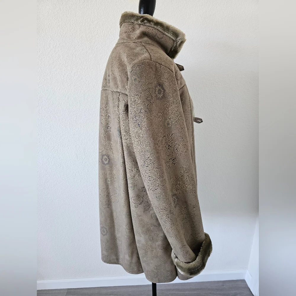 NWT Dennis Basso Boutique Faux Shearling Toggle Coat - Floral Embossed - Size S